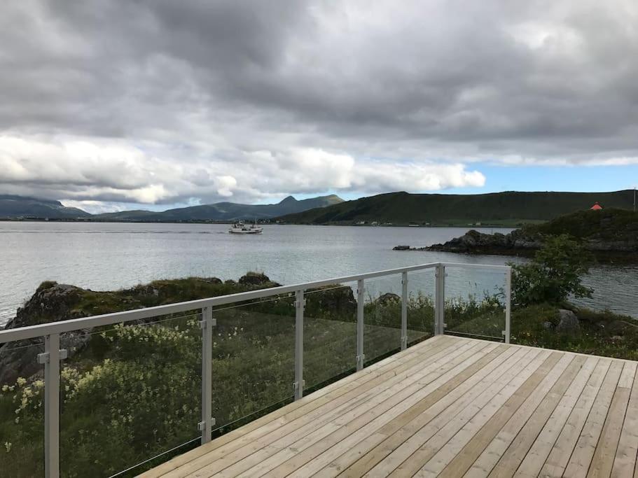 Hytte Ved Sjoen Napp Esterno foto